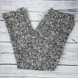 Ann Taylor LOFT cuffed capris zipper pockets